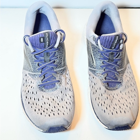 Brooks Glycerin 16 running shoes in a grey and navy colorway Sz 11.5